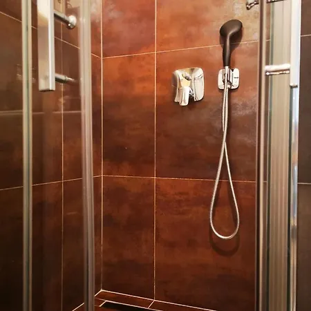 Zahida Lounge Пула