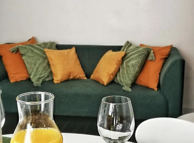 Zahida Lounge